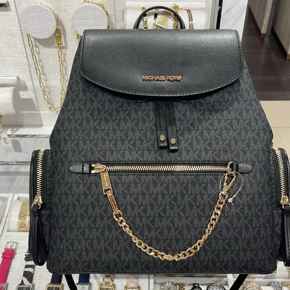 Michael Kors Jet Set Large Logo Backpack
Black 
NWT - Picture 6 of 16